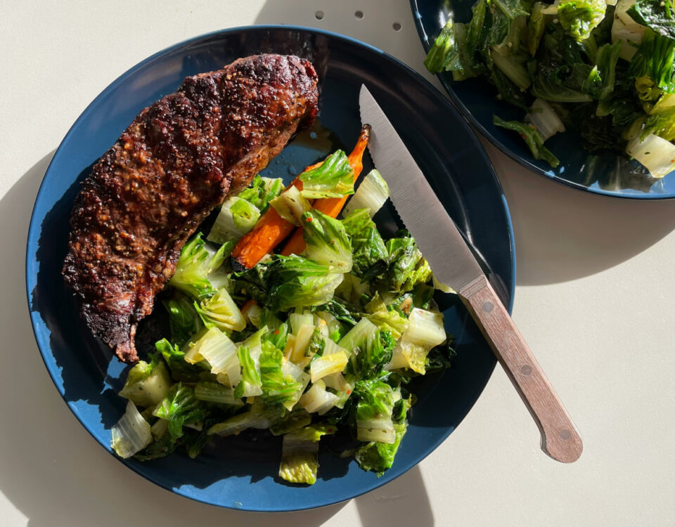 Protein recipes under 300 calories: Steak and bok choy dinner, a healthy and delicious meal option for weight management.